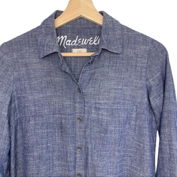 Madewell Chambray Boyfriend Long Sleeve Top - Picture 2 of 6